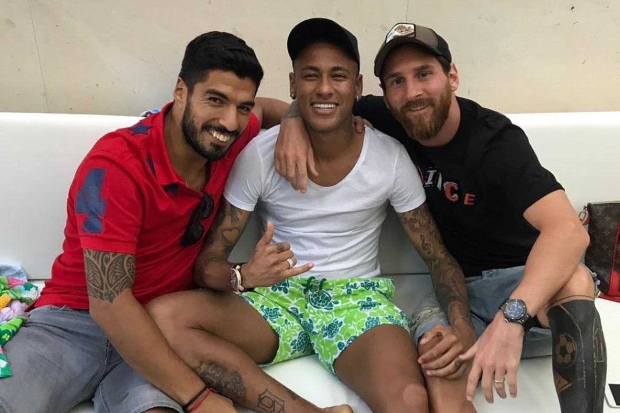 背離了這一 背離了這一